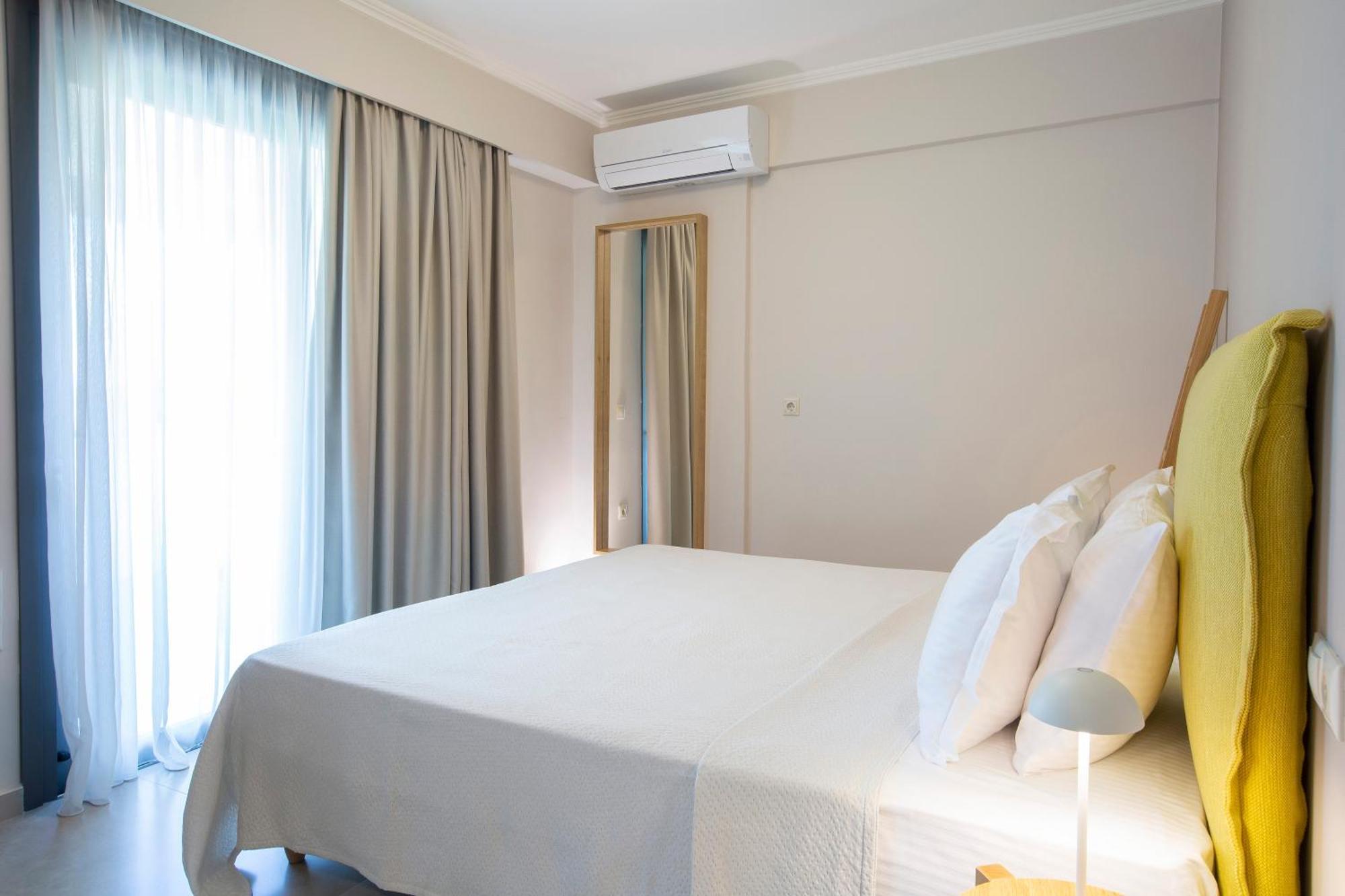 Zisis Suites Nydri  Room photo